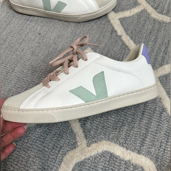 Veja,  Kids' Small Esplar Leather Sneaker - Picture 4 of 10